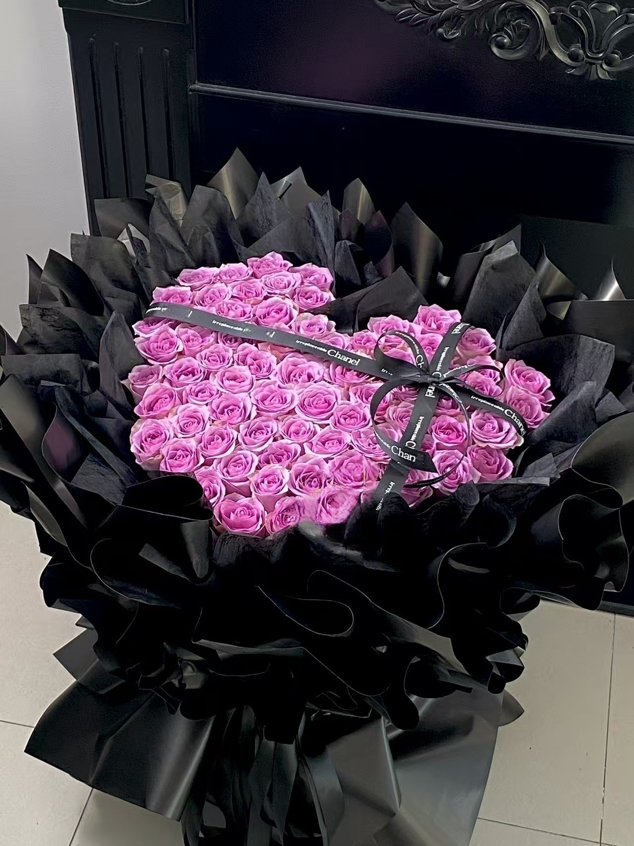 52支紫粉色心形玫瑰