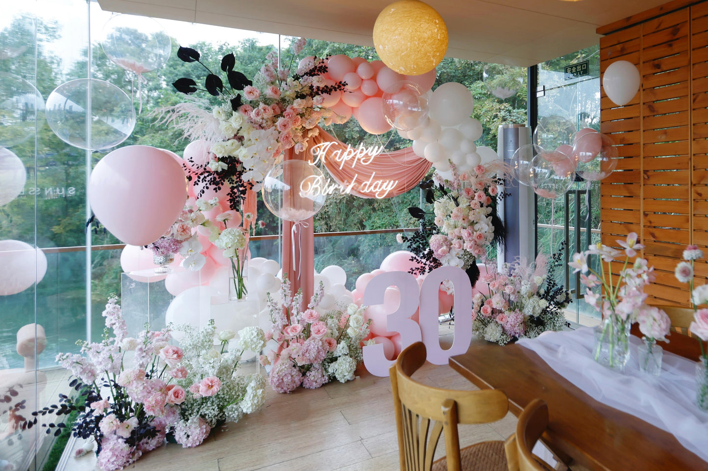 私人訂製氣球鮮花生日派對Bespoke Balloon & Floral Birthday Party