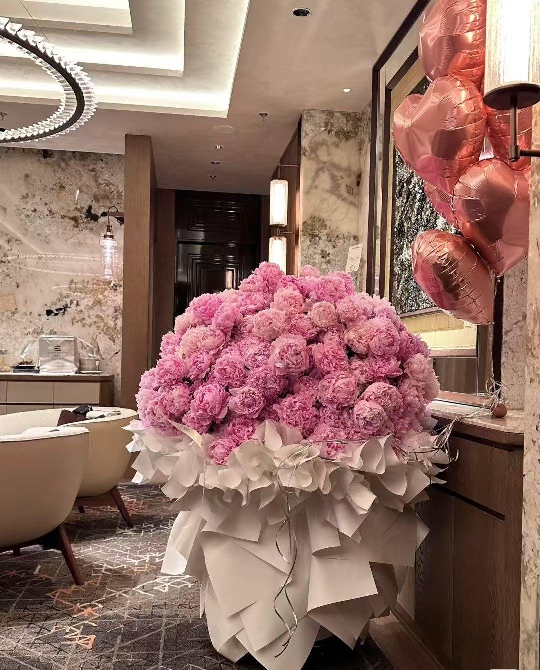 365支芍药巨型花束